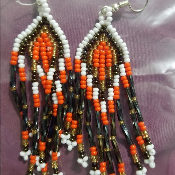 Earrings - Picture 3 of 6